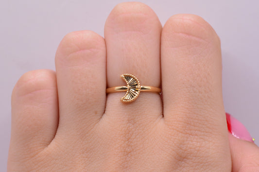 Anillo Luna / 1.17 Gr / Talla 7 1/2 / Oro amarillo 18k