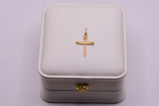 Dije CRUZ CLAVO DIAMANTADO / 0.92 Gr / 3 Cm / Oro amarillo 18k
