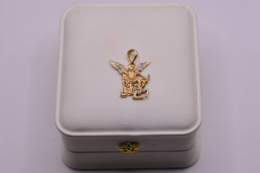 Dije San miguel Arcangel / 2,74 Gr / 2,8 Cm / Oro amarillo 18k