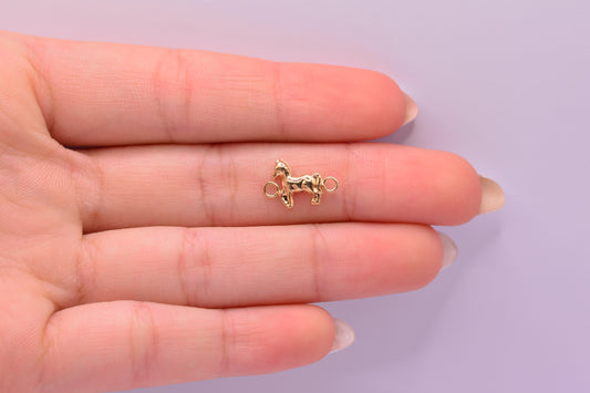Herraje Caballo silueta / 0.37 Gr / 1.4 Cm / Oro amarillo 18k