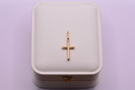 Dije Cruz diamantada / 0.73 Gr / 3 Cm / Oro amarillo 18k