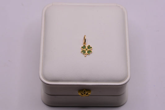 Dije TREBOL CIRCONES VERDES / 0.85 Gr / 2 Cm / Oro amarillo 18k