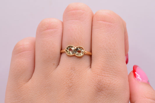 Anillo INFINITO DIAMANTADO / 1.08 Gr / Talla 6 1/2 / Oro amarillo 18k