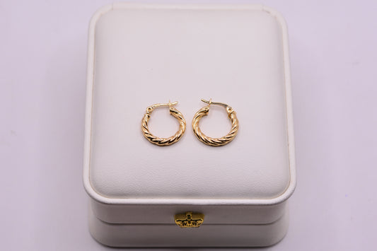 Candonga TRENZADA / 1.27 Gr / 1.5 Cm / Oro amarillo 18k