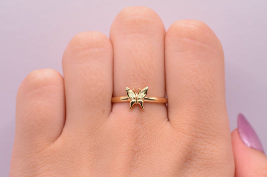 Anillo Mariposa / 1.21 Gr / Talla 7 / Oro amarillo 18k