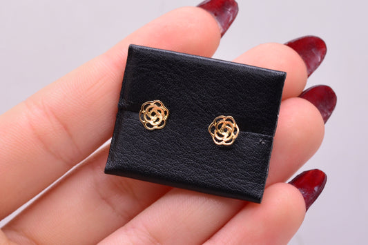 Topos Flor / 0.56 Gr / Oro amarillo 18k