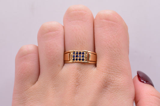 Anillo Troquelado circones azules / 3.67 Gr / Talla 10 / Oro amarillo 18k