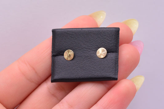 Topos Circon diamantado / 0.47 Gr / Oro amarillo 18k