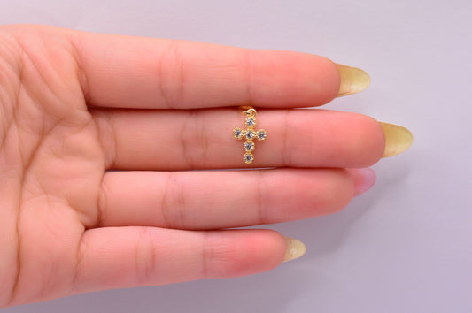 Dije Cruz circones blancos / 0.76 Gr / 1.8 Cm / Oro amarillo 18k