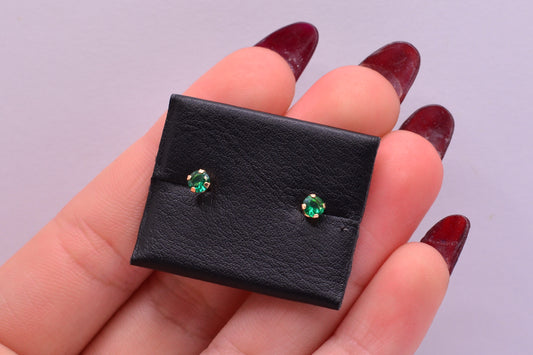 Topos Circon verde / 0.48 Gr / Oro amarillo 18k