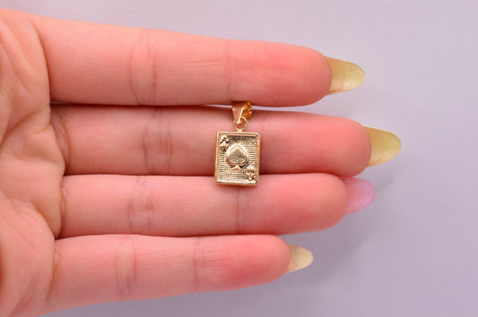Dije Carta poker diamantada / 0.82 Gr / 2 Cm / Oro amarillo 18k