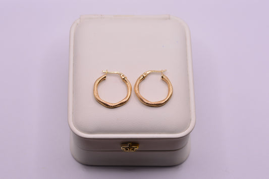 Candonga diamantada / 1.86 Gr / 2 Cm / Oro amarillo 18k