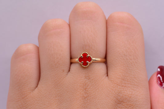 Anillo Trebol rojo / 1.20 Gr / Talla 6 / Oro amarillo 18k
