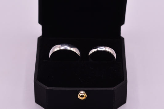 Anillo Argollas Lisas / 5.00 Gr / Oro blanco 18k / Por fabricación