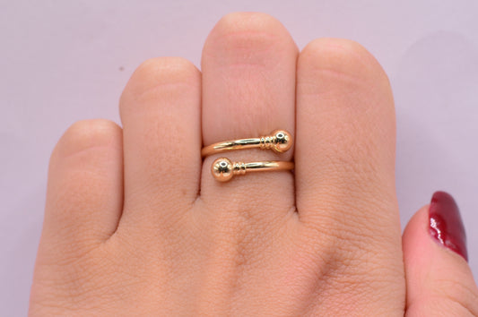 Anillo Entrelazado / 1.38 Gr / Talla 6 / Oro amarillo 18k