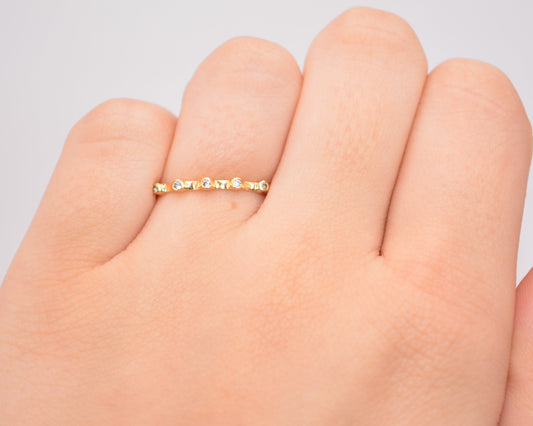 Anillo Linea circones separados / 1,00 Gr / Talla 6 1/2 / Oro amarillo 18k