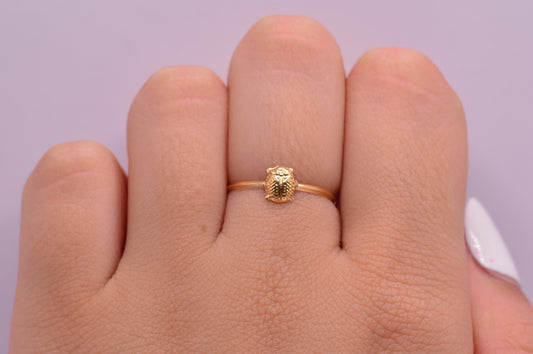 Anillo Mariquita diamantada / 0.46 Gr / Talla 6 1/2 / Oro amarillo 18k