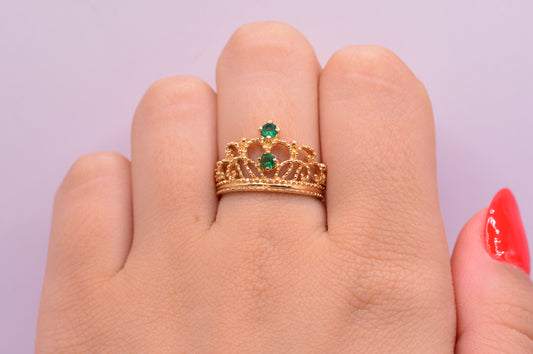 Anillo Corona circones verdes / 2.99 Gr / Talla 7 / Oro amarillo 18k