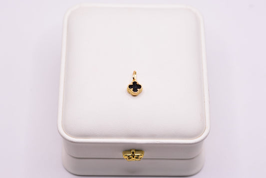 Dije Trebol negro diamantado / 0.59 Gr / 1.5 Cm / Oro amarillo 18k / It