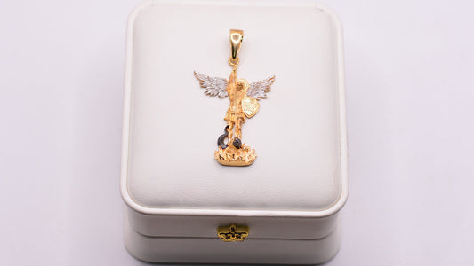 Dije San miguel arcangel / 7,26 Gr / 4,1 Cm / Oro amarillo 18k