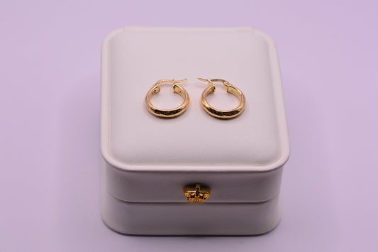 Candonga Flor / 2.50 Gr / 2 Cm / Oro amarillo 18k