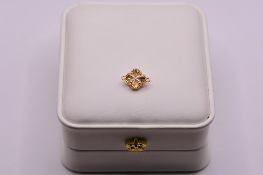 Herraje Trebol dorado / 0,84 Gr / 1,4 Cm / Oro amarillo 18k