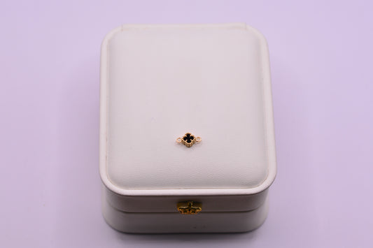 Herraje Mini Trebol Negro / 0.39 Gr / 1 Cm / Oro amarillo 18k