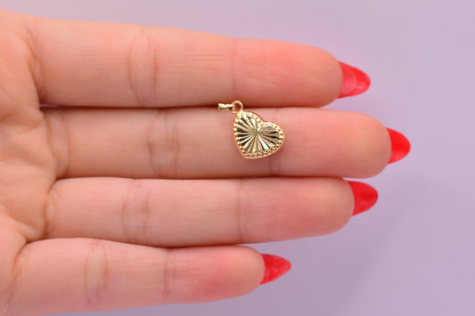 Dije Corazon Diamantado / 0.56 Gr / 2 Cm / Oro amarillo 18k