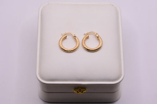 Candonga Clara / 1,64 Gr / 1,7 Cm / Oro amarillo 18k