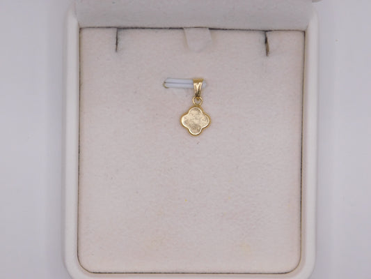Dije Trebol liso / 0,34 Gr / 1,5 Cm / Oro amarillo 18k