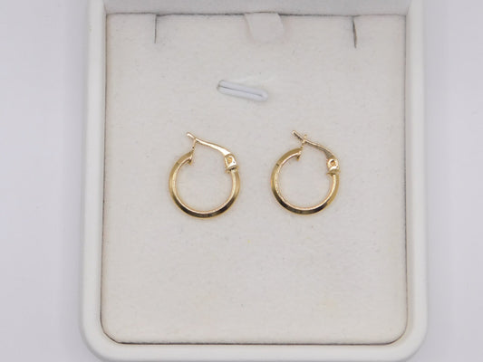 Candonga lisa pequeña / 1,33 Gr / 1,3 Cm / Oro amarillo 18k