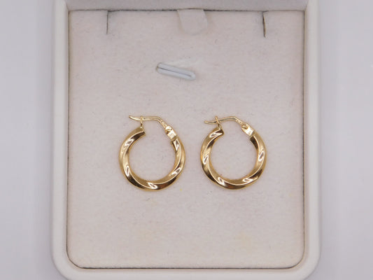 Candonga nati / 1,47 Gr / 1,7 Cm / Oro amarillo 18k